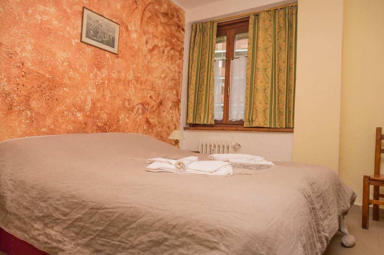 Hotel Clotes Oulx エクステリア 写真